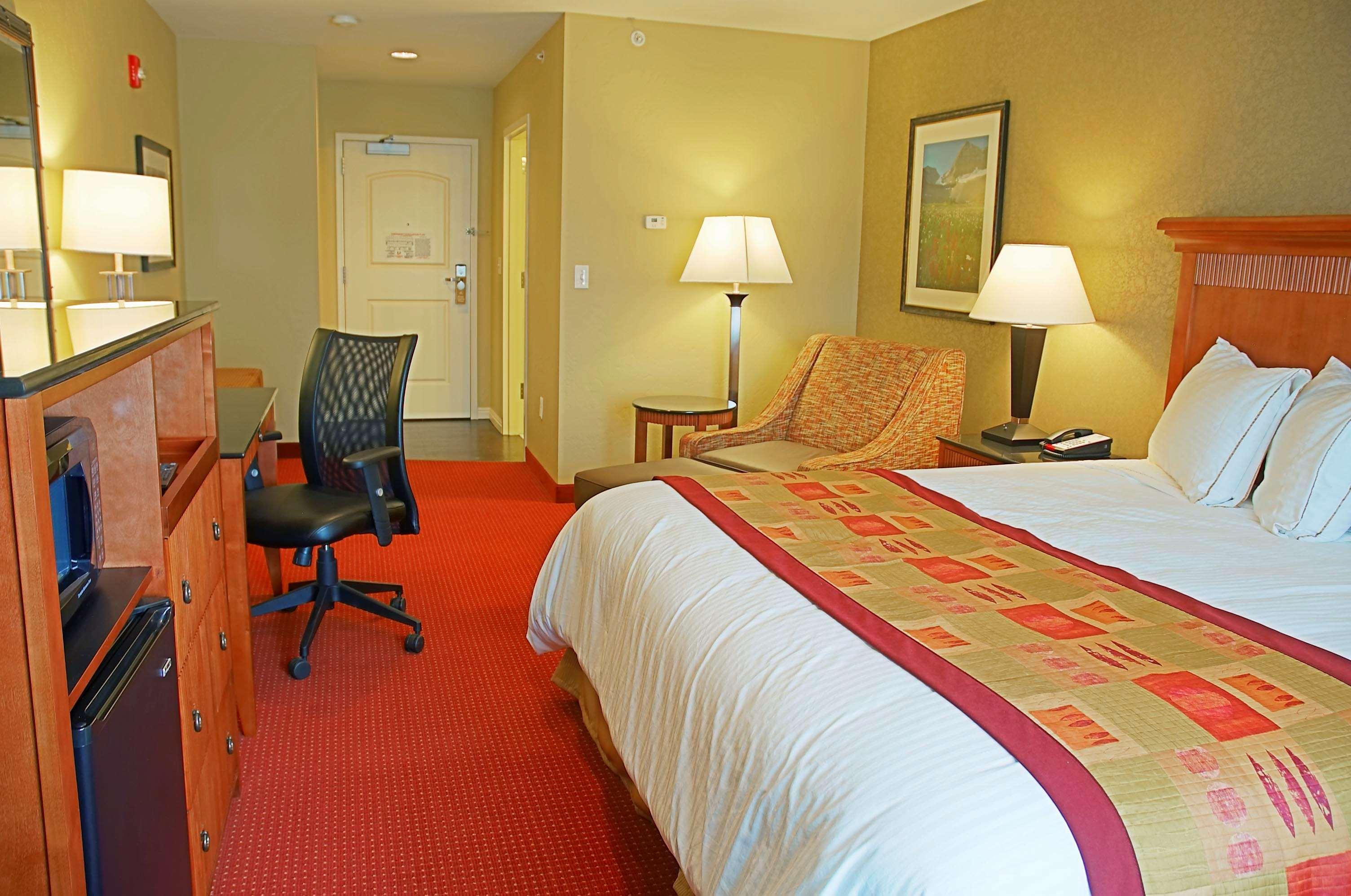 Best Western Plus Canyon Pines Ogden Exterior photo