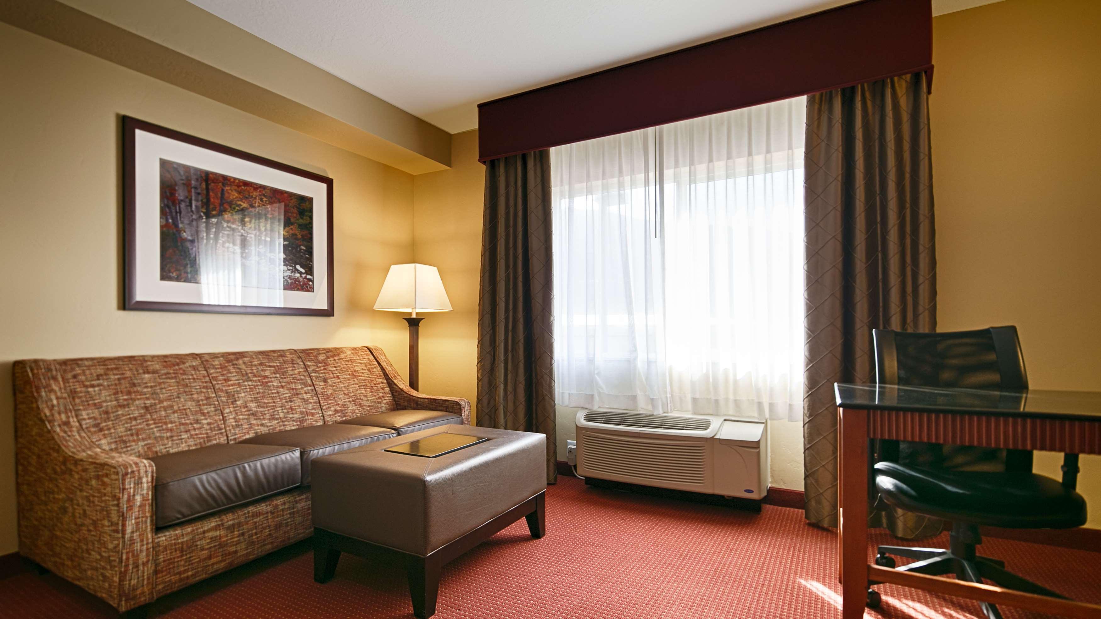 Best Western Plus Canyon Pines Ogden Exterior photo