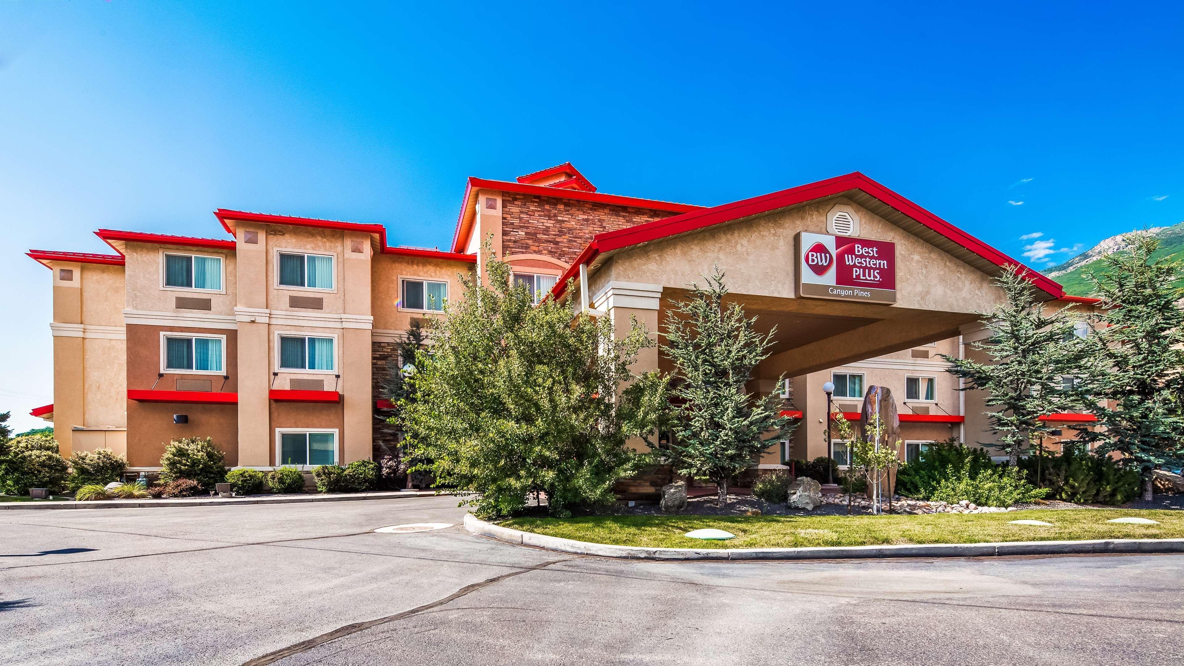 Best Western Plus Canyon Pines Hotel Ogden Exterior photo